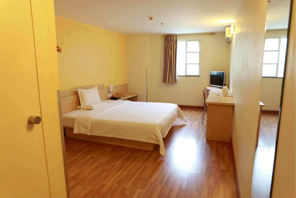 7Days Inn Hangzhou Xiasha Gaosha Subway Station Business Street מראה חיצוני תמונה